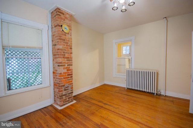 529 S GEORGE ST, Charles Town, WV 25414