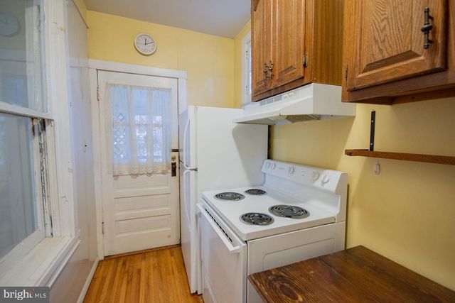 529 S GEORGE ST, Charles Town, WV 25414