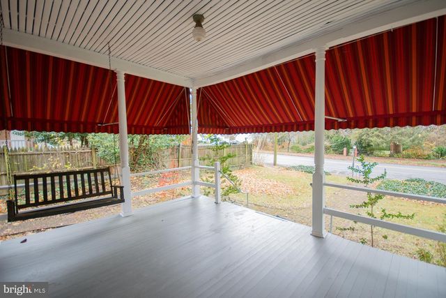 529 S GEORGE ST, Charles Town, WV 25414