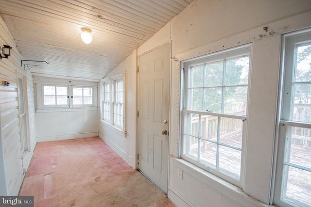 529 S GEORGE ST, Charles Town, WV 25414