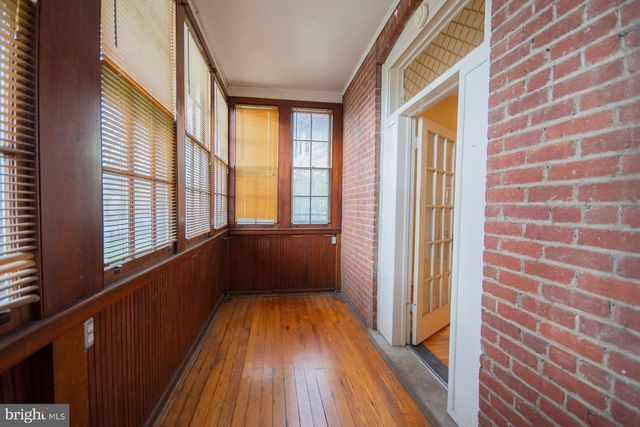 529 S GEORGE ST, Charles Town, WV 25414