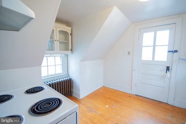 529 S GEORGE ST, Charles Town, WV 25414