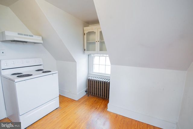 529 S GEORGE ST, Charles Town, WV 25414