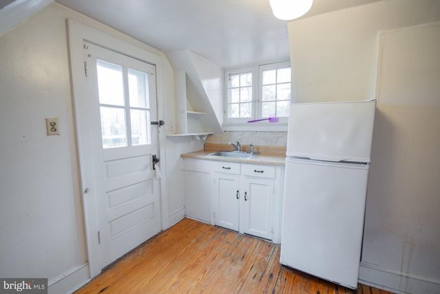 529 S GEORGE ST, Charles Town, WV 25414