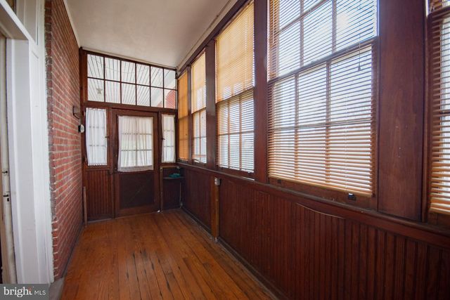 529 S GEORGE ST, Charles Town, WV 25414