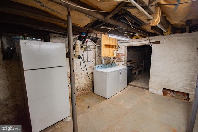 529 S GEORGE ST, Charles Town, WV 25414