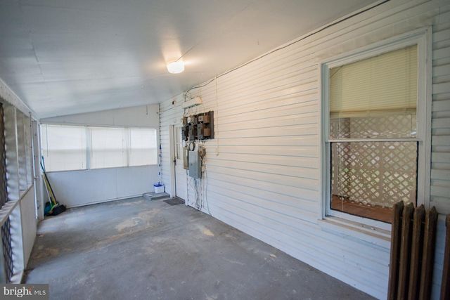 529 S GEORGE ST, Charles Town, WV 25414