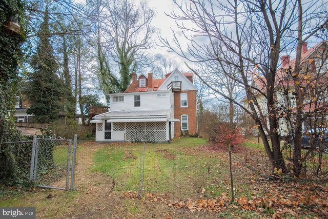 529 S GEORGE ST, Charles Town, WV 25414