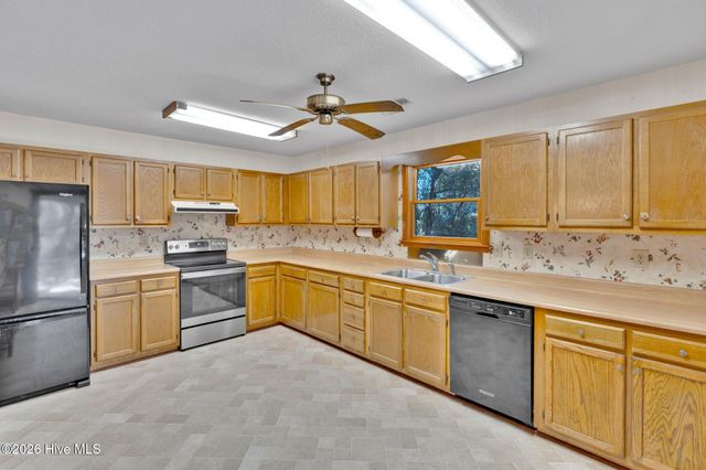 9123 Sedgley Drive, Wilmington, NC 28412