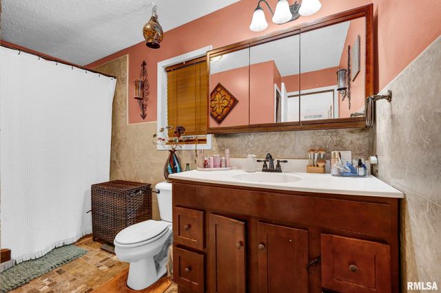 2127 W DAKOTA Street, West Peoria, IL 61604