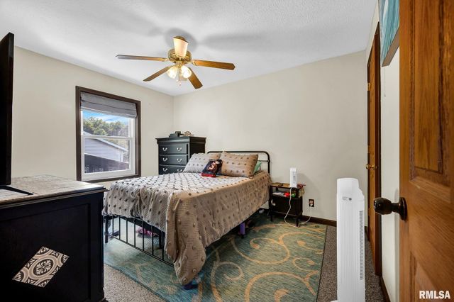 2127 W DAKOTA Street, West Peoria, IL 61604