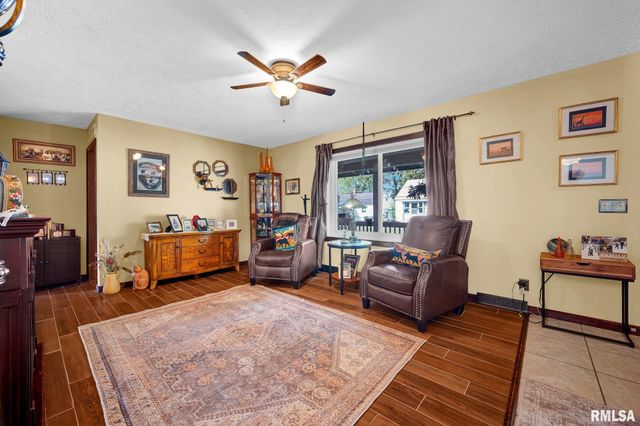 2127 W DAKOTA Street, West Peoria, IL 61604