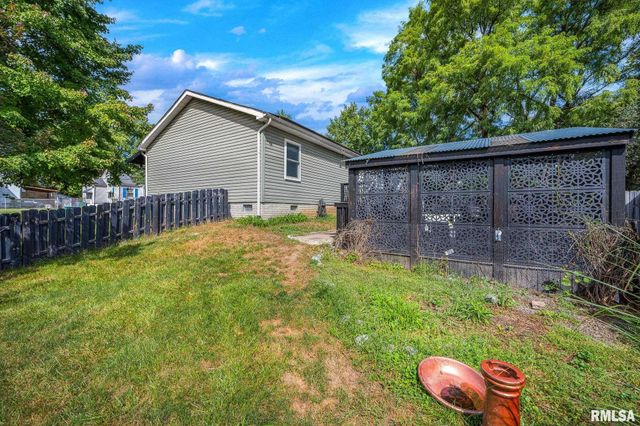 2127 W DAKOTA Street, West Peoria, IL 61604