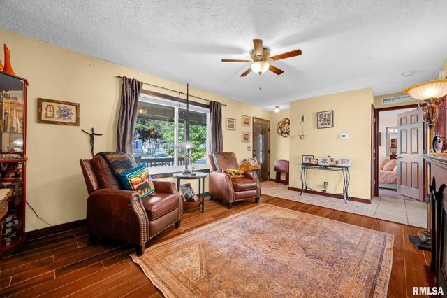 2127 W DAKOTA Street, West Peoria, IL 61604