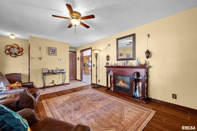 2127 W DAKOTA Street, West Peoria, IL 61604
