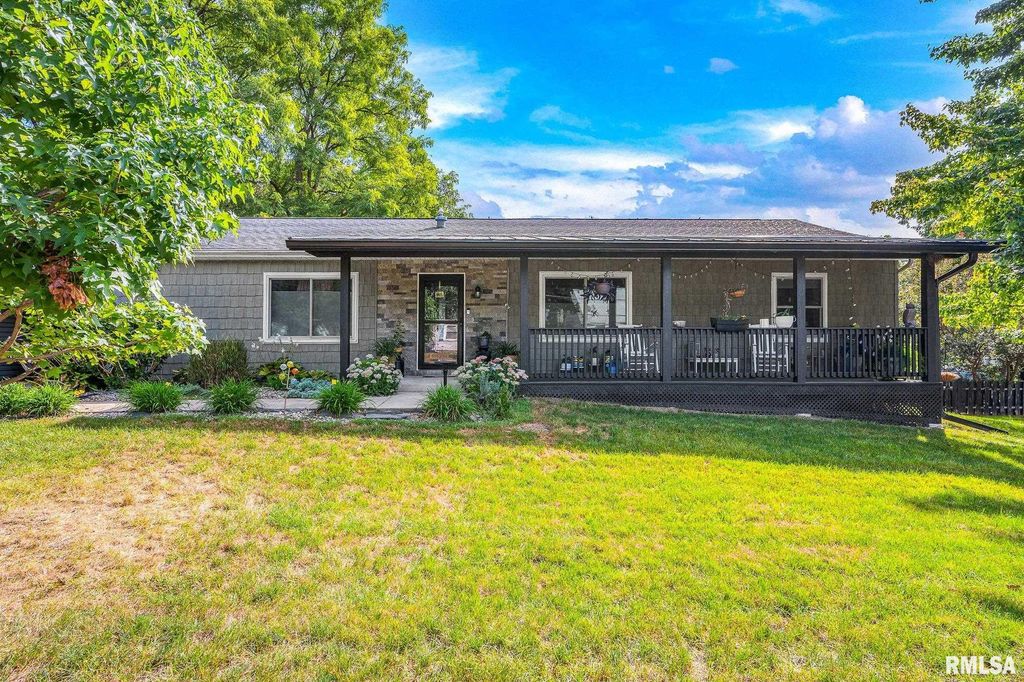 2127 W DAKOTA Street, West Peoria, IL 61604