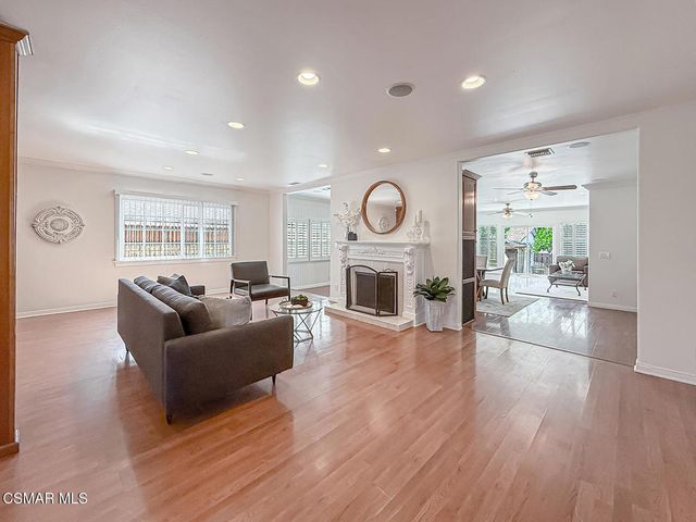 10111 Oak Park Avenue, Northridge, CA 91325