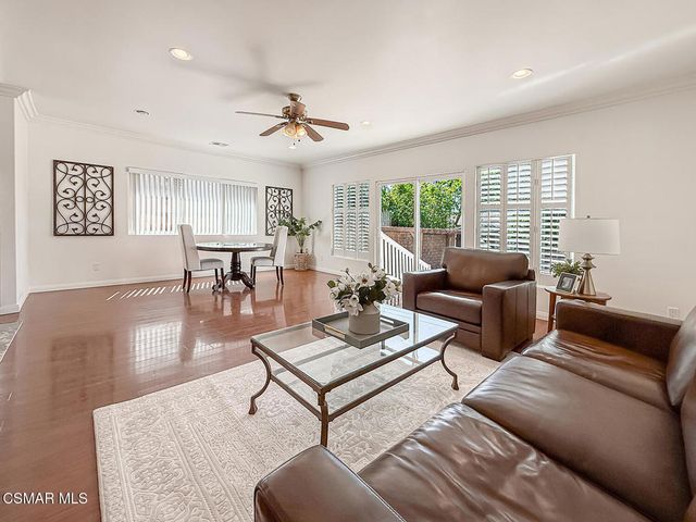 10111 Oak Park Avenue, Northridge, CA 91325