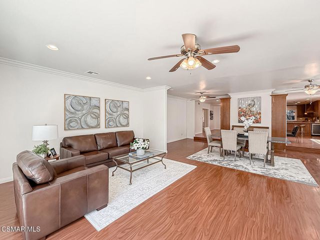 10111 Oak Park Avenue, Northridge, CA 91325