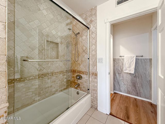 10111 Oak Park Avenue, Northridge, CA 91325