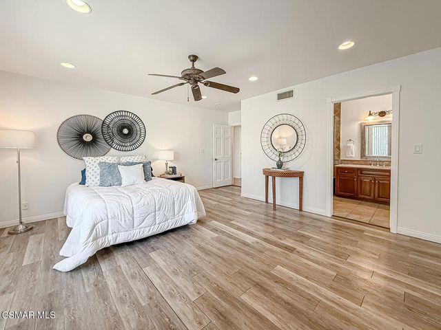 10111 Oak Park Avenue, Northridge, CA 91325