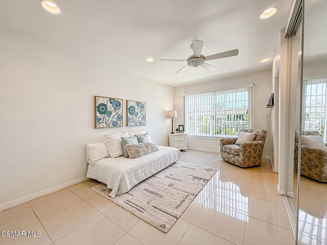 10111 Oak Park Avenue, Northridge, CA 91325