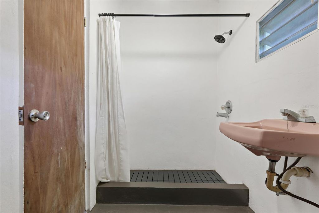 Image 16 of property listing at BO. ZARZAL COMUNIDAD CANDAL, CALLE 15 67-A, Rio Grande, PR 00745