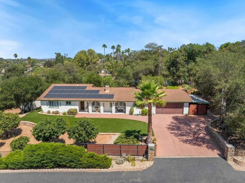 2826 Calle De Malibu, Escondido, CA 92029 — exterior