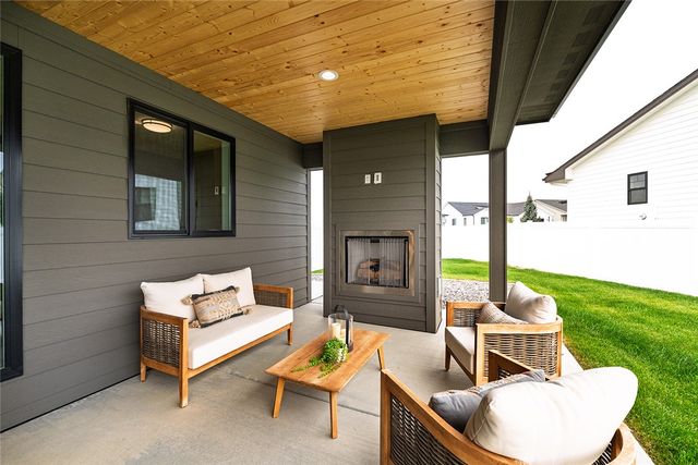 1258 Timbers Blvd S, Billings, MT 59105