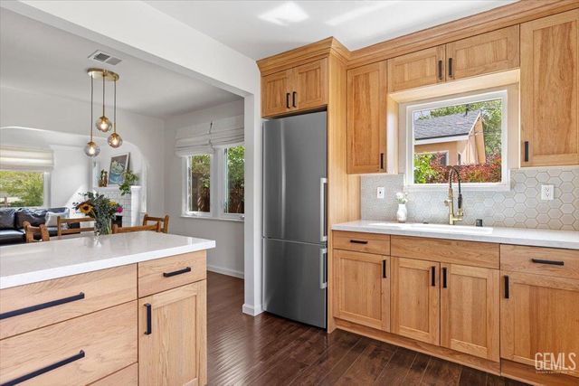 304 W D Street, Tehachapi, CA 93561