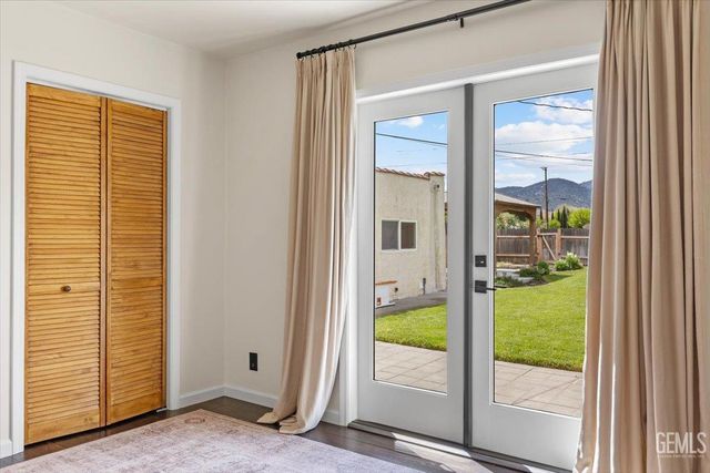 304 W D Street, Tehachapi, CA 93561