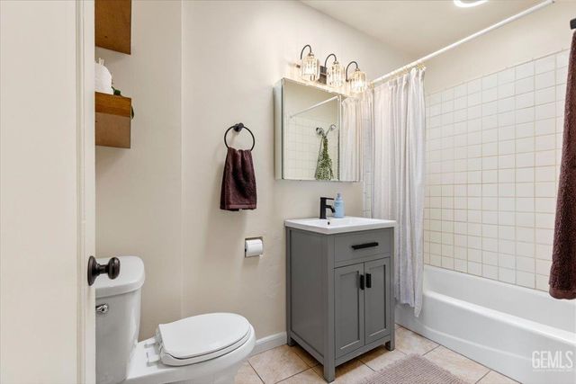 304 W D Street, Tehachapi, CA 93561