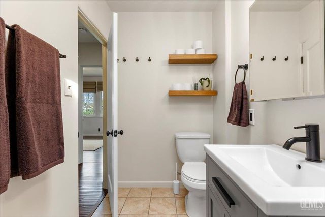304 W D Street, Tehachapi, CA 93561
