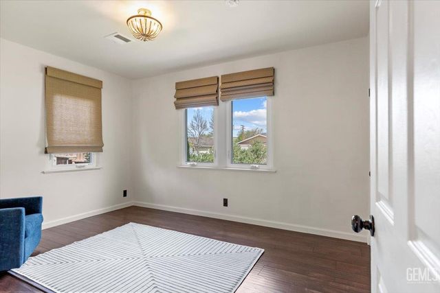 304 W D Street, Tehachapi, CA 93561