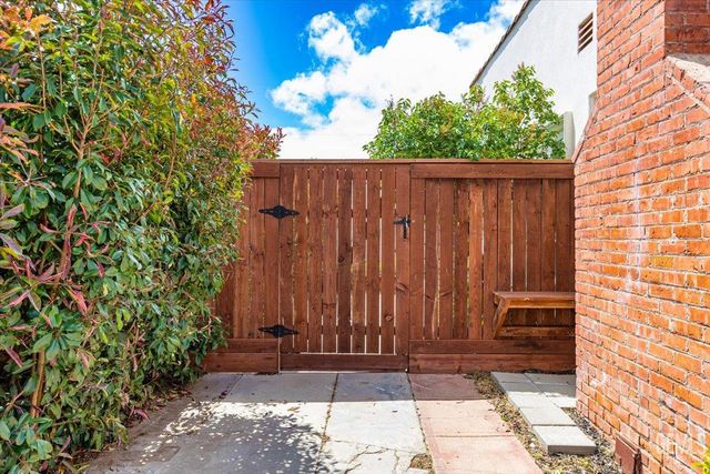 304 W D Street, Tehachapi, CA 93561