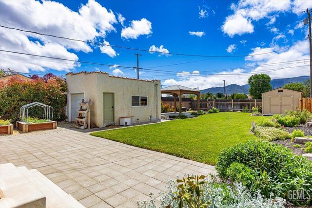 304 W D Street, Tehachapi, CA 93561