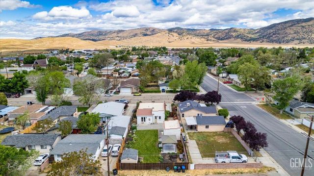 304 W D Street, Tehachapi, CA 93561