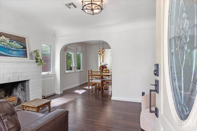 304 W D Street, Tehachapi, CA 93561