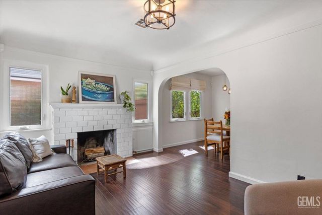 304 W D Street, Tehachapi, CA 93561