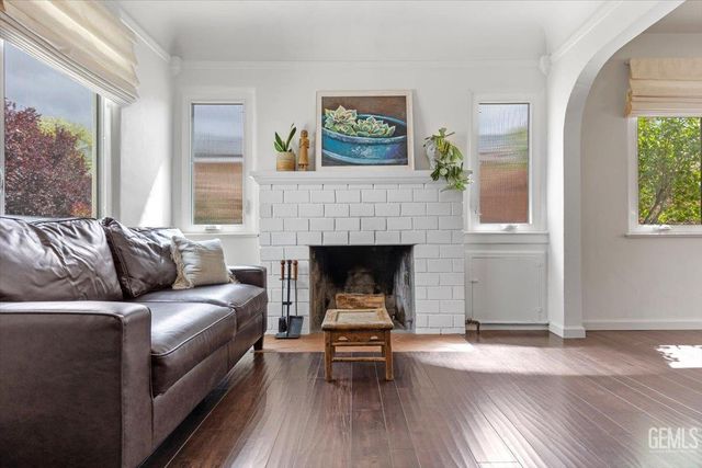 304 W D Street, Tehachapi, CA 93561