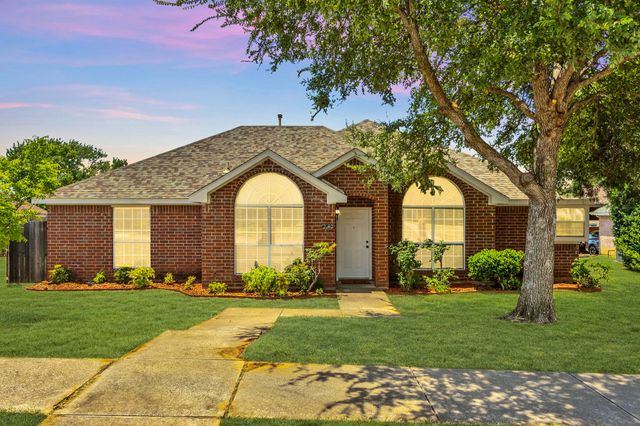 2140 Teal Court, Lewisville, TX 75077