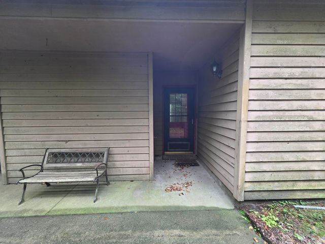 6301 Hawthorne Ln Apt 102, Myrtle Beach, SC 29572
