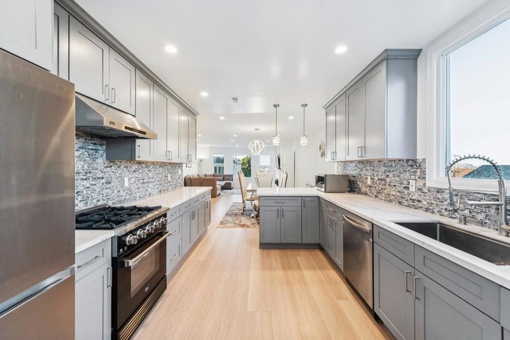 Image 16 of property listing at 1119 Hanover ST, Daly City, CA 94014