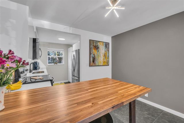2607 NE 8th Avenue 34, Wilton Manors, FL 33334