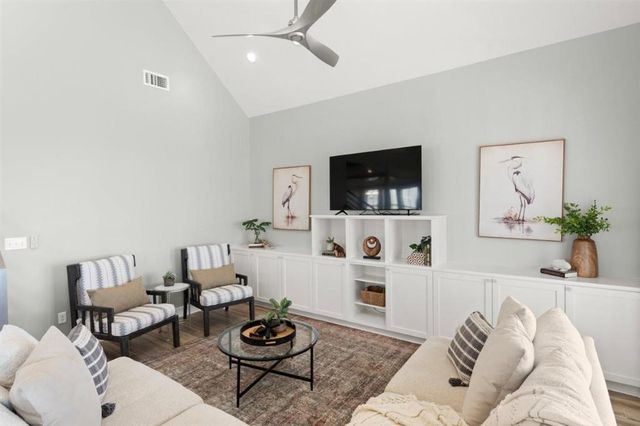 3831 Lake Breeze Road, Lake Charles, LA 70605