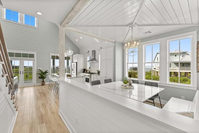 3831 Lake Breeze Road, Lake Charles, LA 70605