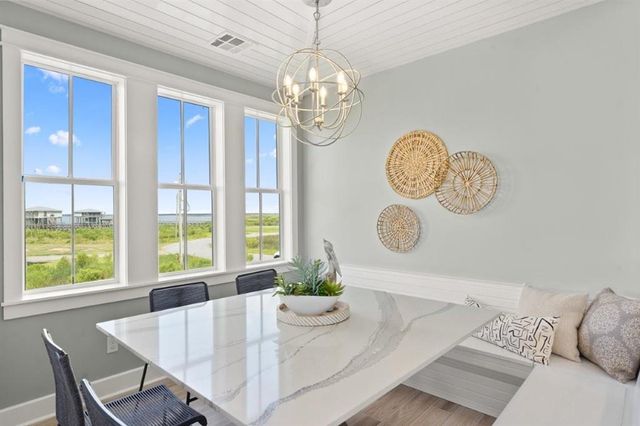 3831 Lake Breeze Road, Lake Charles, LA 70605