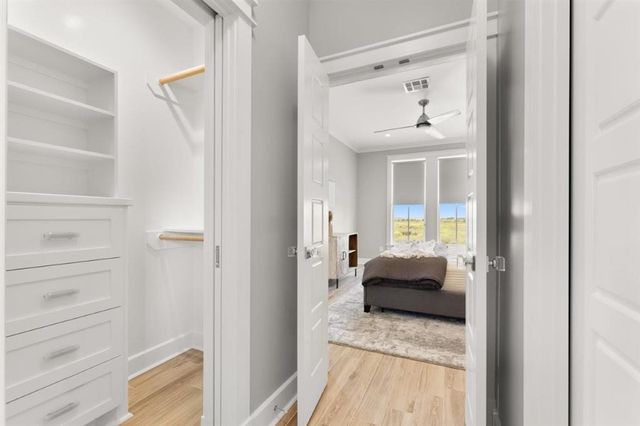 3831 Lake Breeze Road, Lake Charles, LA 70605