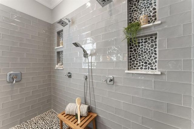 3831 Lake Breeze Road, Lake Charles, LA 70605