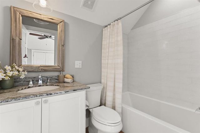 3831 Lake Breeze Road, Lake Charles, LA 70605